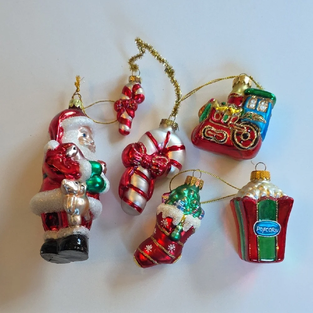 Christmas Ornament Set Of 5 Blown Glass Ornaments